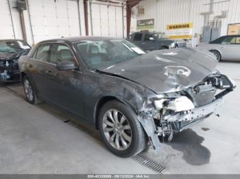  Salvage Chrysler 300