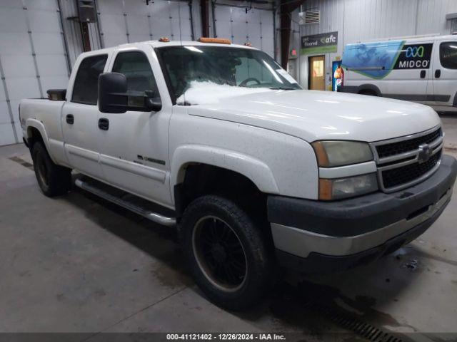  Salvage Chevrolet Silverado 2500