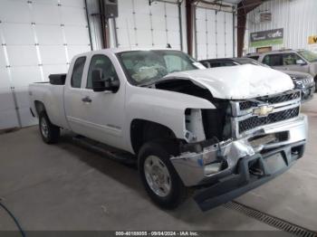  Salvage Chevrolet Silverado 2500