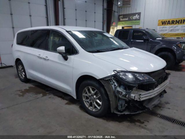  Salvage Chrysler Voyager