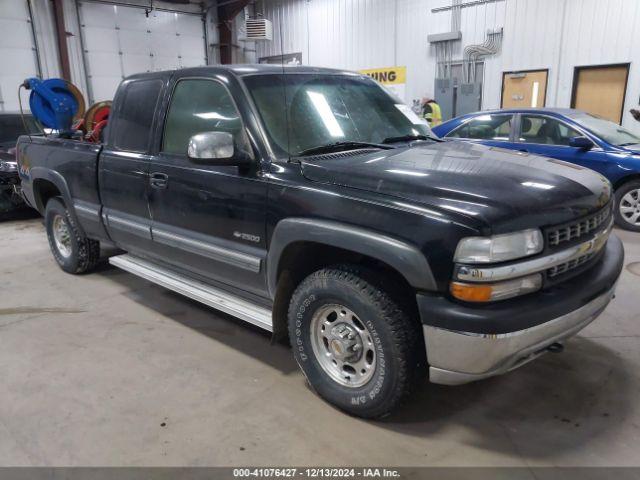  Salvage Chevrolet Silverado 2500