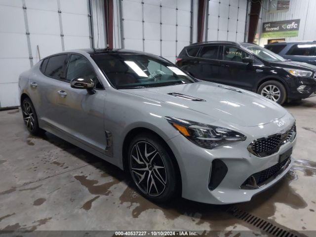  Salvage Kia Stinger