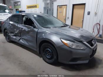  Salvage Nissan Altima