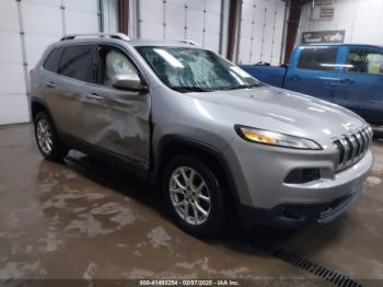  Salvage Jeep Cherokee