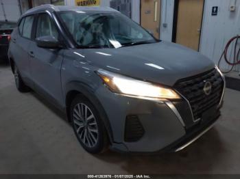  Salvage Nissan Kicks