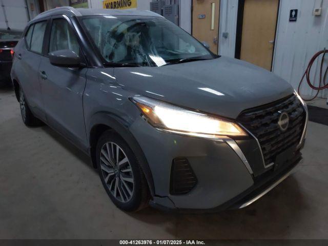  Salvage Nissan Kicks
