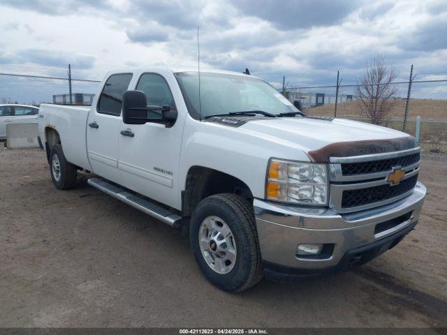  Salvage Chevrolet Silverado 2500