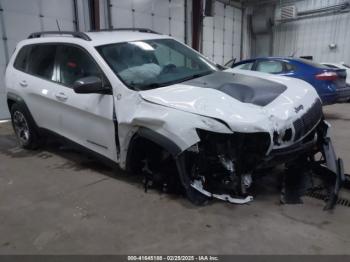  Salvage Jeep Cherokee