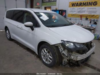  Salvage Chrysler Voyager