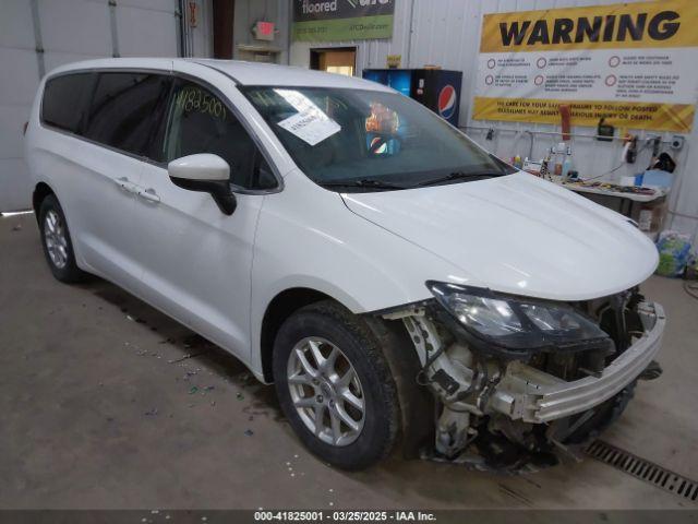  Salvage Chrysler Voyager