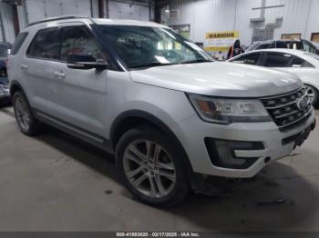  Salvage Ford Explorer