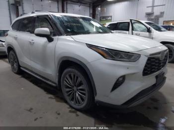  Salvage Toyota Highlander