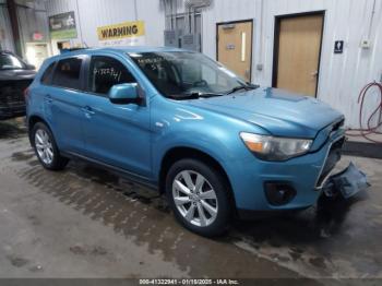  Salvage Mitsubishi Outlander
