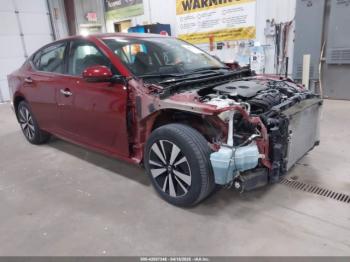  Salvage Nissan Altima