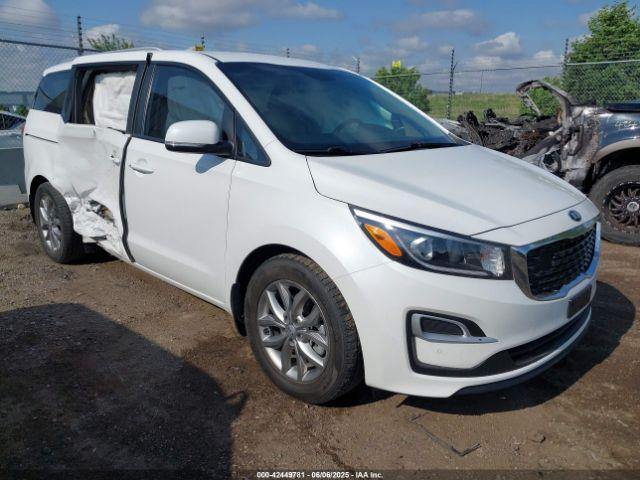  Salvage Kia Sedona