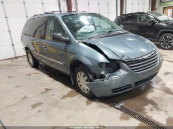  Salvage Chrysler Town & Country