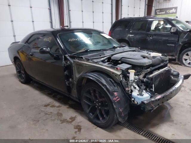  Salvage Dodge Challenger