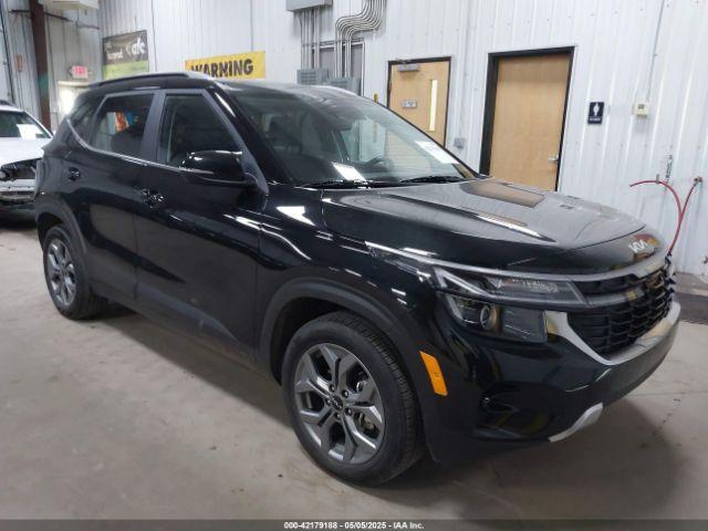  Salvage Kia Seltos