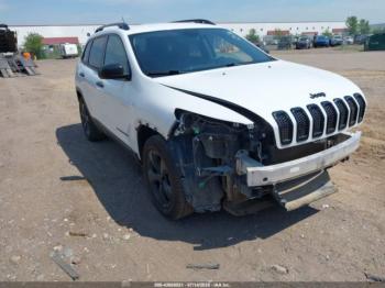  Salvage Jeep Cherokee