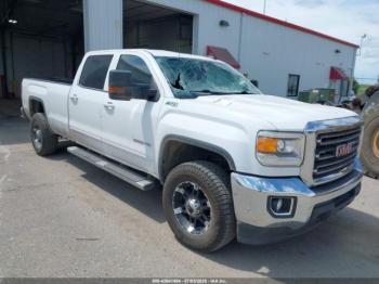  Salvage General Motors Sierra 3500HD