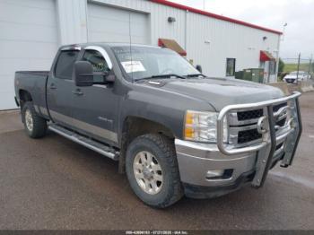  Salvage Chevrolet Silverado 2500