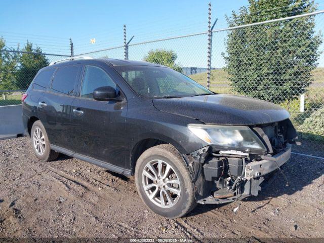  Salvage Nissan Pathfinder
