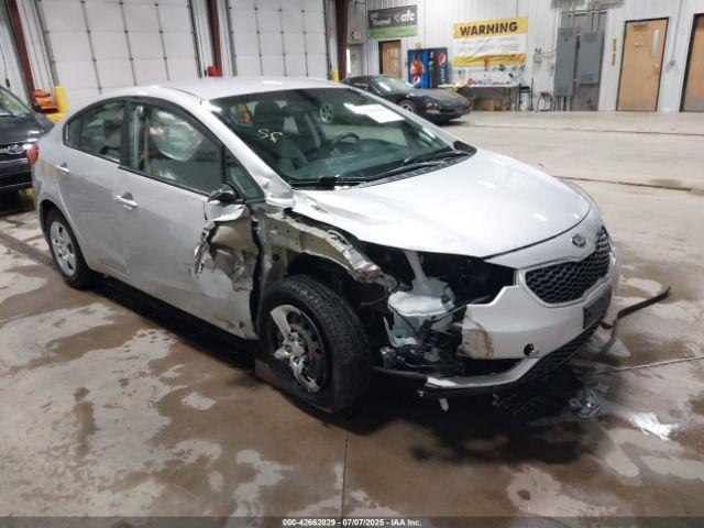  Salvage Kia Forte