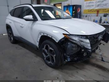  Salvage Hyundai TUCSON
