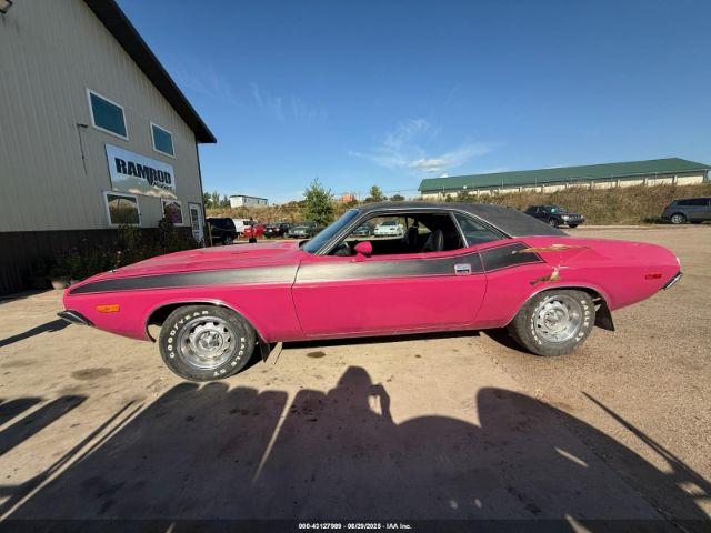  Salvage Dodge Challenger