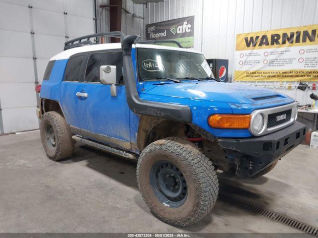  Salvage Toyota FJ Cruiser