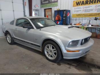  Salvage Ford Mustang
