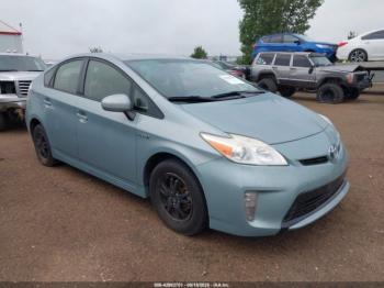  Salvage Toyota Prius