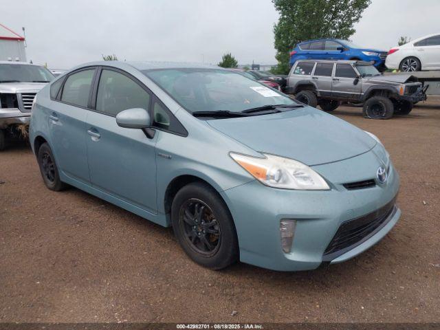  Salvage Toyota Prius
