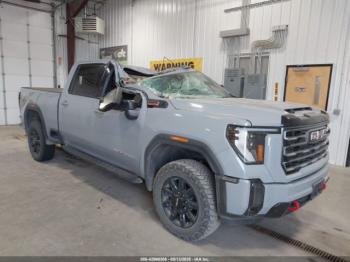  Salvage General Motors Sierra 2500HD