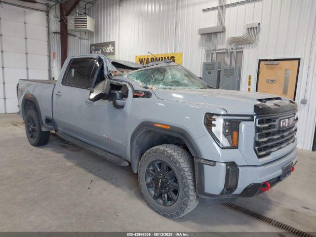  Salvage General Motors Sierra 2500HD