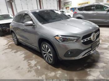  Salvage Mercedes-Benz GLA