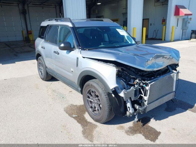  Salvage Ford Bronco