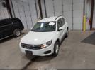 Volkswagen Tiguan S Image 2