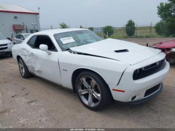  Salvage Dodge Challenger