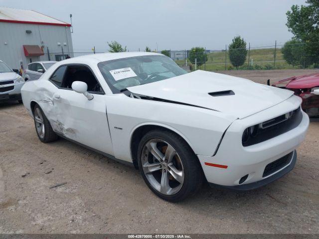  Salvage Dodge Challenger