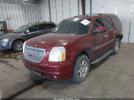 GMC Yukon Denali Image 4