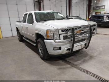  Salvage Chevrolet Silverado 2500