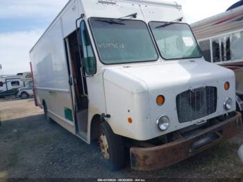  Salvage Freightliner Chassis