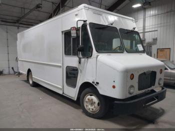  Salvage Freightliner Chassis