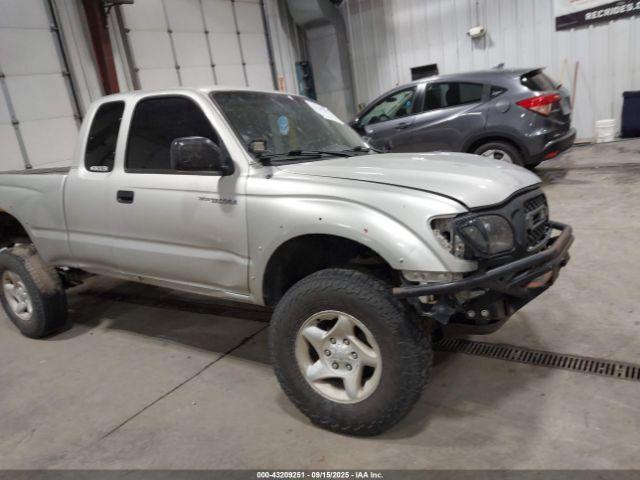  Salvage Toyota Tacoma