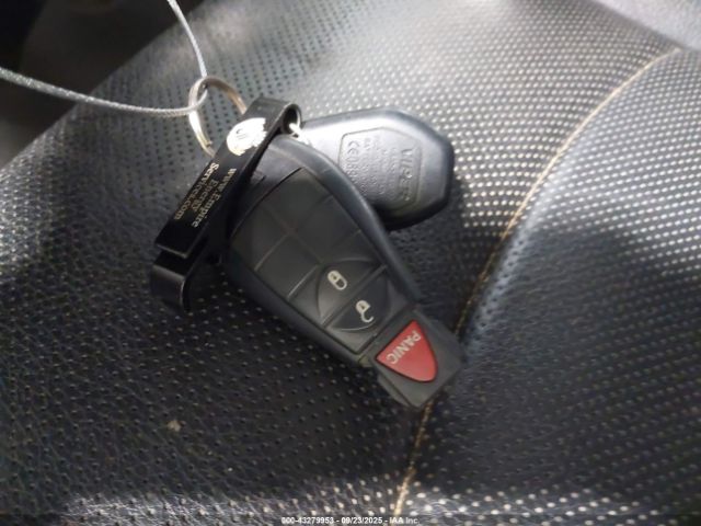 Ram 1500 Laramie Image 12