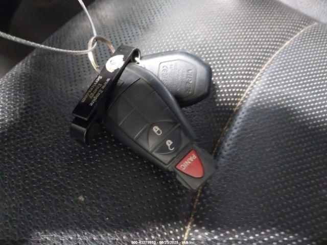 Ram 1500 Laramie Image 12