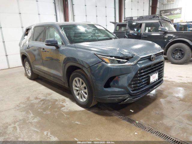  Salvage Toyota Grand Highlander