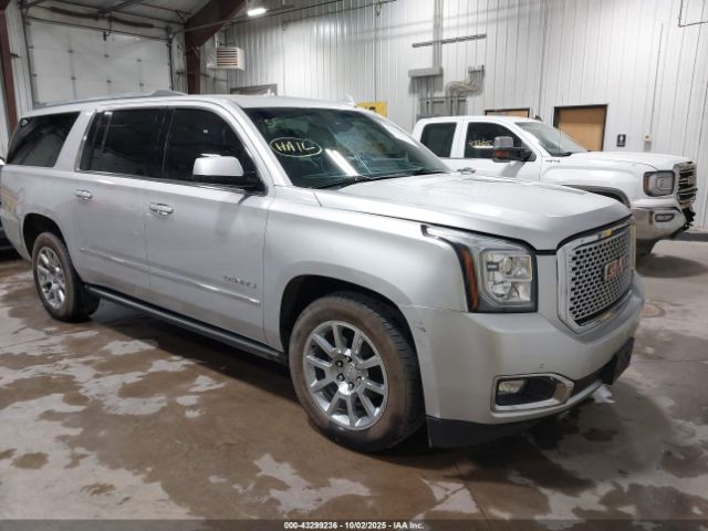GMC Yukon Denali Image 1