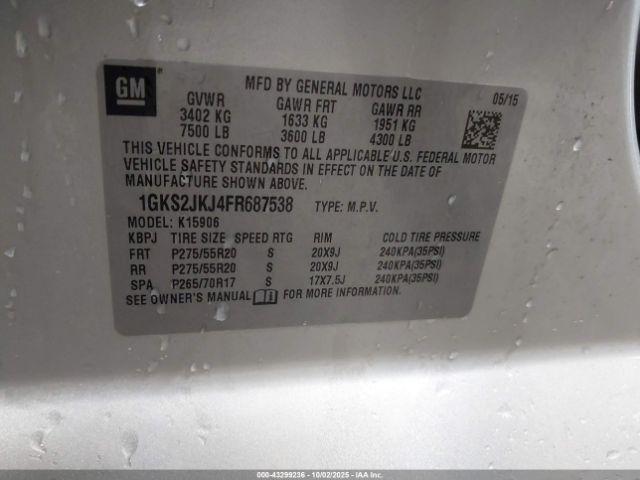 GMC Yukon Denali Image 14